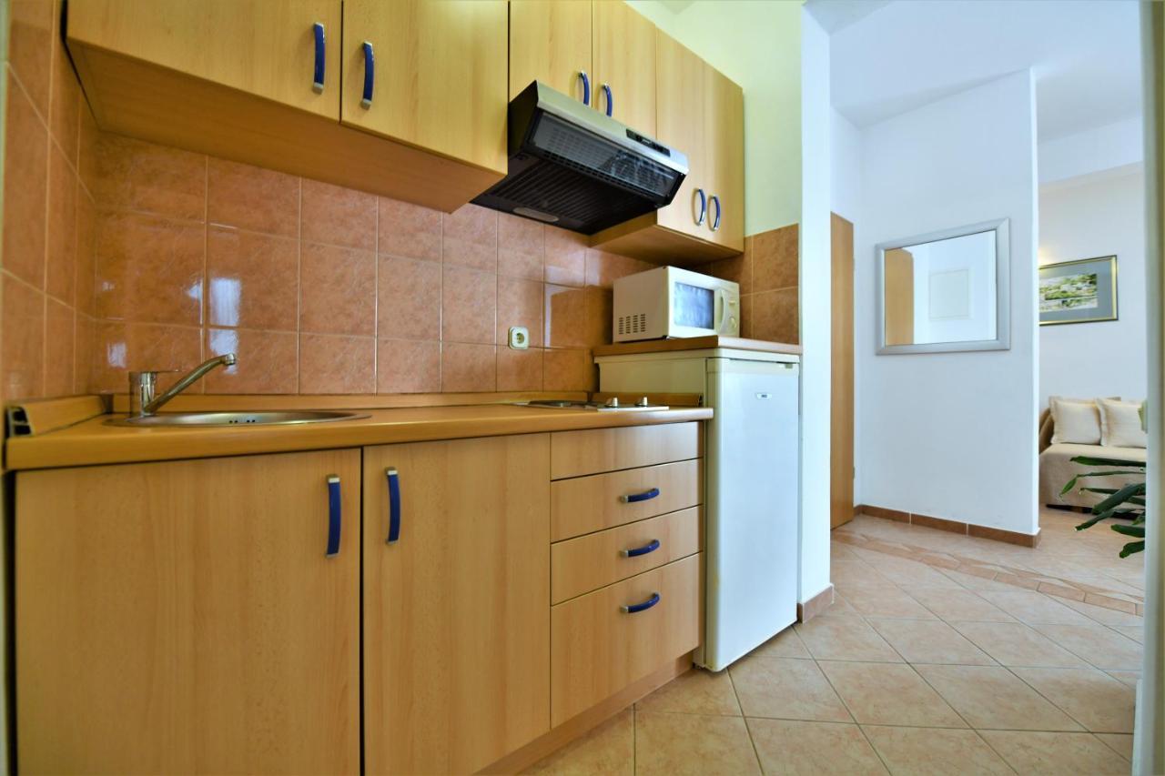 Villa Nora Tučepi Exterior foto